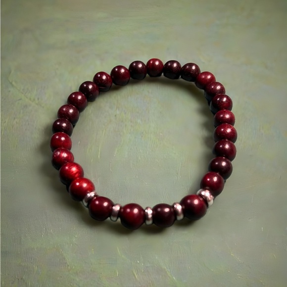 Men’s Elegant Red Beaded Bracelet - Picture 2 of 2